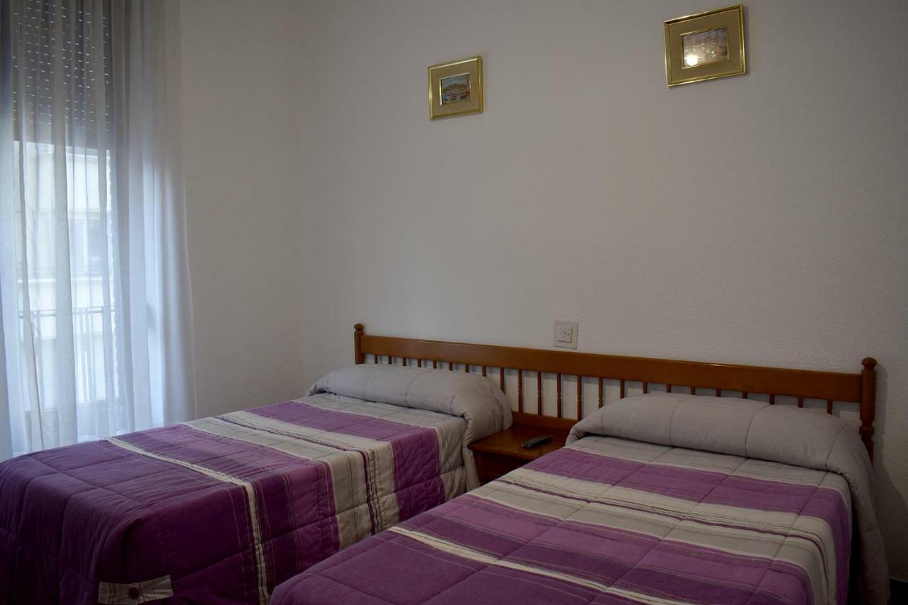 Hostal Oviedo Hotel เลออน ภายนอก รูปภาพ