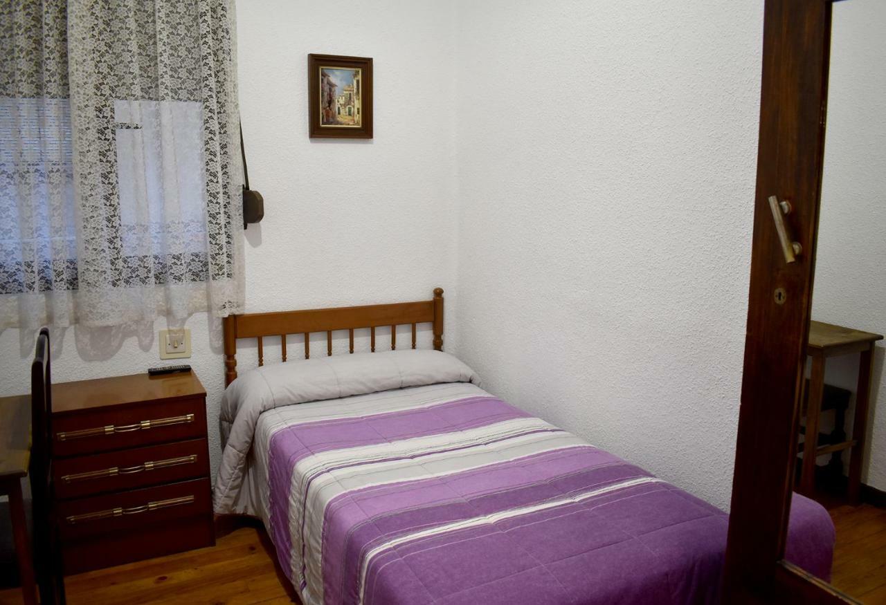 Hostal Oviedo Hotel เลออน ภายนอก รูปภาพ