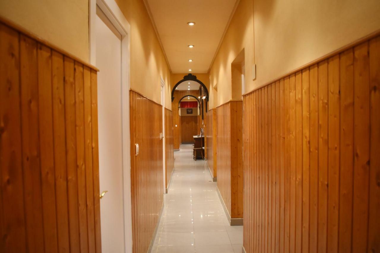 Hostal Oviedo Hotel เลออน ภายนอก รูปภาพ