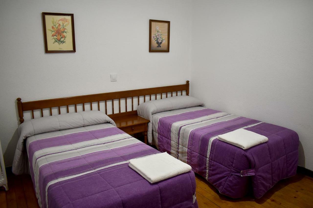Hostal Oviedo Hotel เลออน ภายนอก รูปภาพ