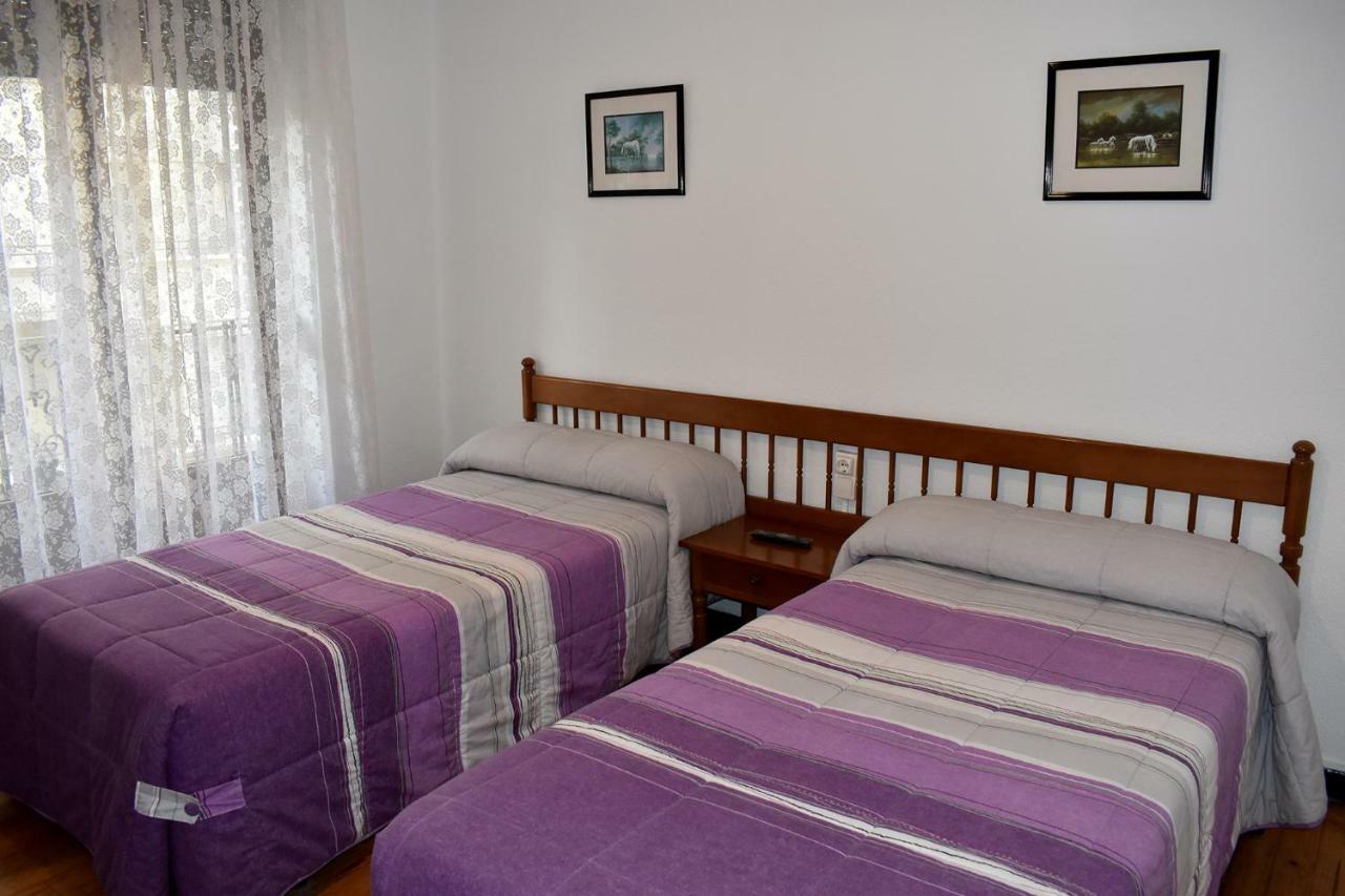 Hostal Oviedo Hotel เลออน ภายนอก รูปภาพ