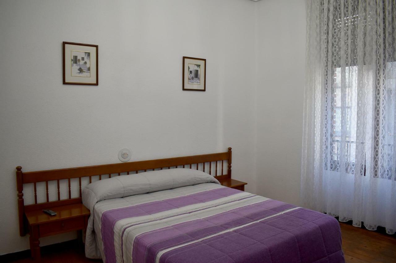 Hostal Oviedo Hotel เลออน ภายนอก รูปภาพ