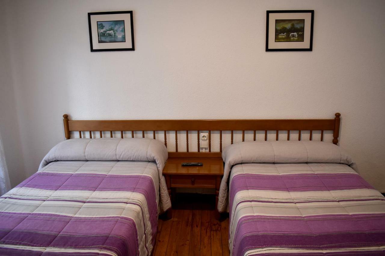 Hostal Oviedo Hotel เลออน ภายนอก รูปภาพ