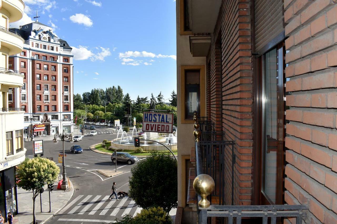 Hostal Oviedo Hotel เลออน ภายนอก รูปภาพ