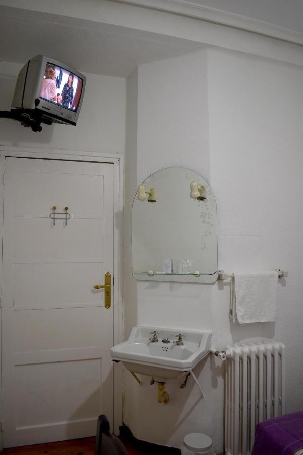 Hostal Oviedo Hotel เลออน ภายนอก รูปภาพ